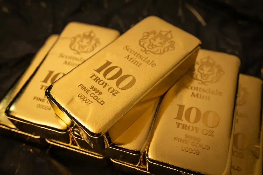 Mehrere gestapelte Goldbarren